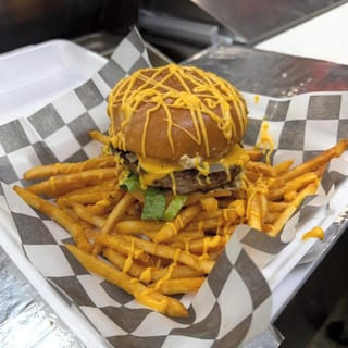 Whiz Burger Plate